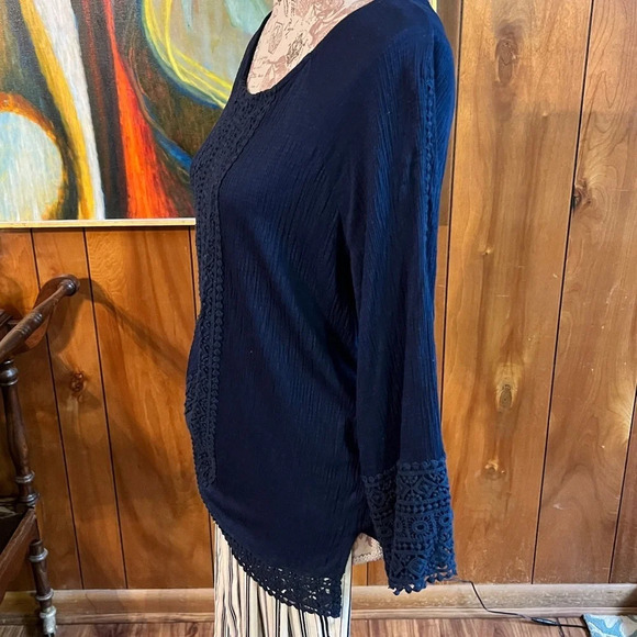 🛍️ NYGARD Navy blue scoop neck top with crochet design front size PS - Picture 3 of 9